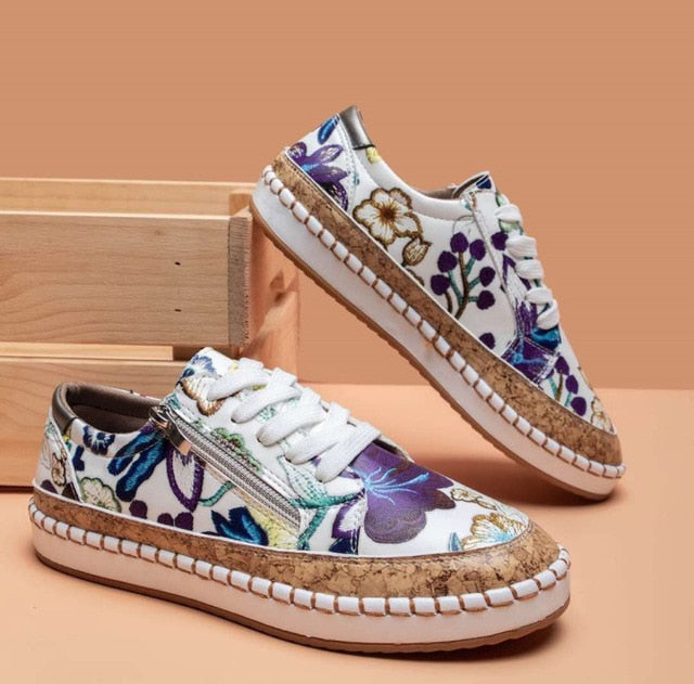 Zephyr | Orthopädische Turnschuhe mit Blumendruck und Schnürsenkeln